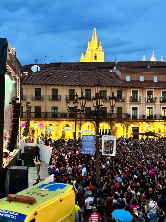 Arquitecto De La Vida- Plaza Mayor León Eksteriør billede