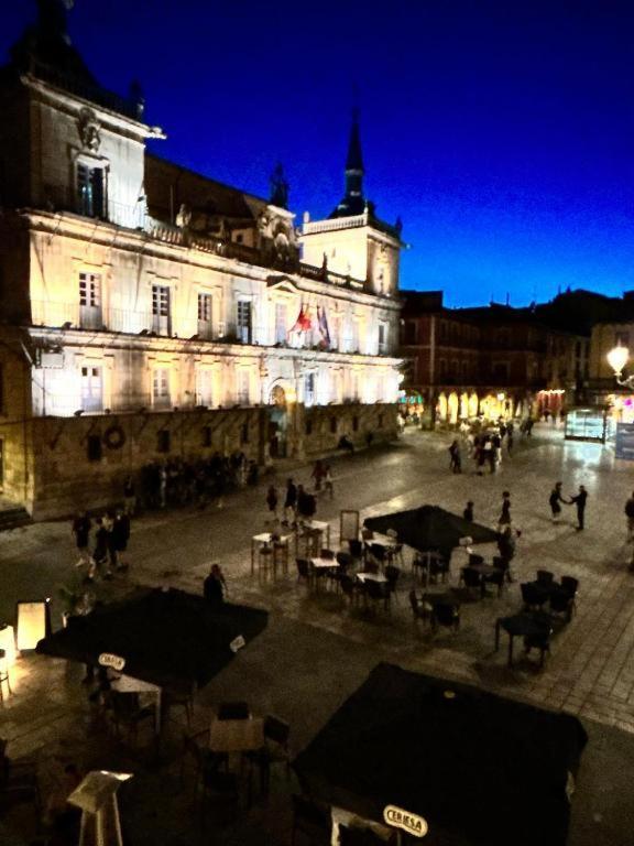 Arquitecto De La Vida- Plaza Mayor León Eksteriør billede