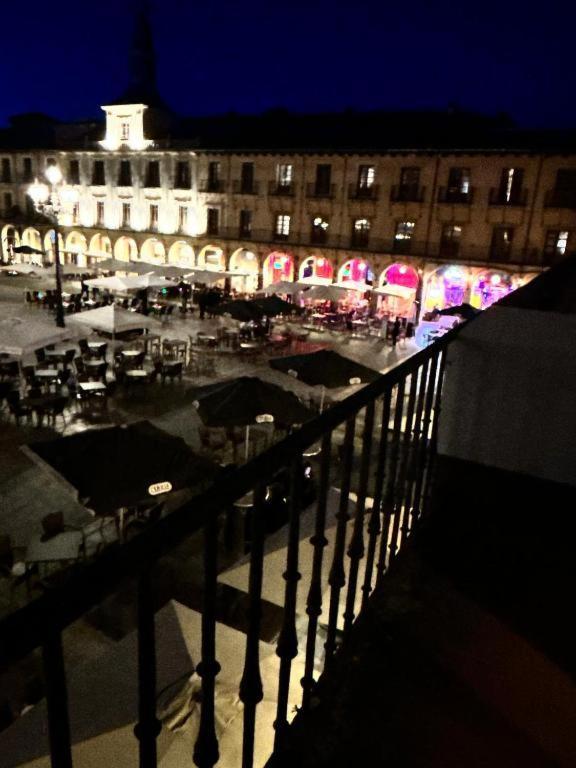Arquitecto De La Vida- Plaza Mayor León Eksteriør billede